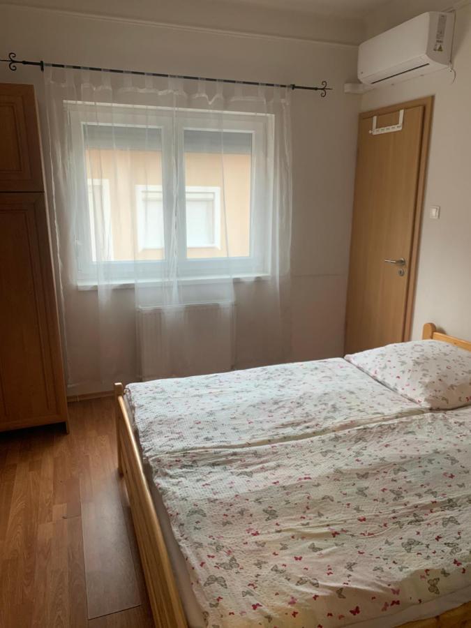 Gabor Aron Apartment Hajdúszoboszló Eksteriør bilde