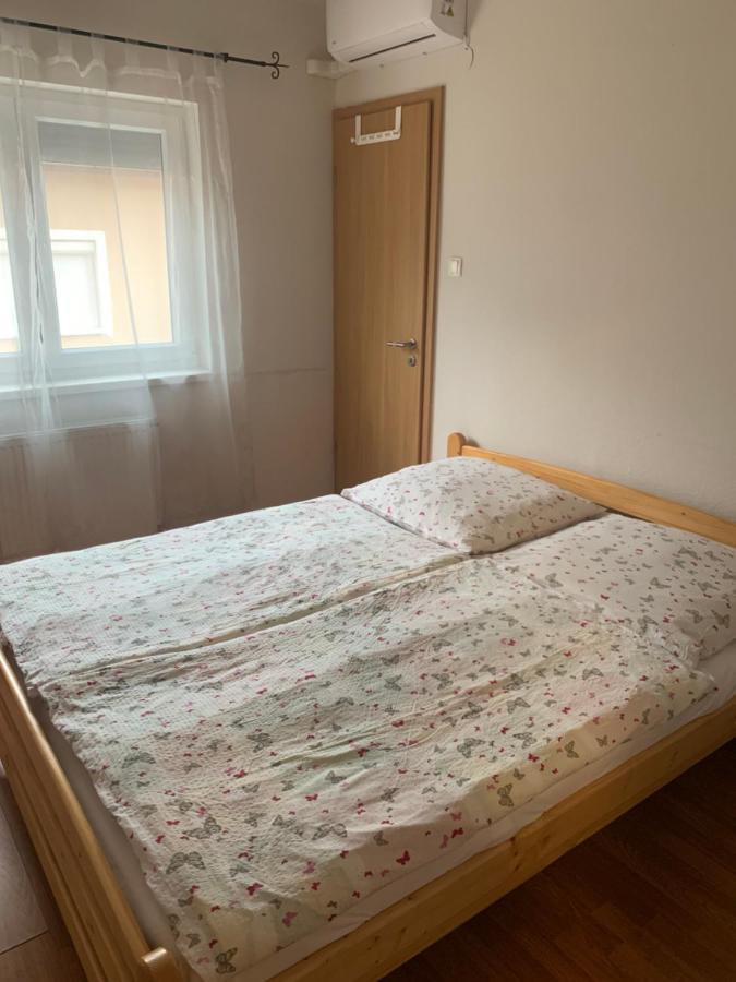 Gabor Aron Apartment Hajdúszoboszló Eksteriør bilde