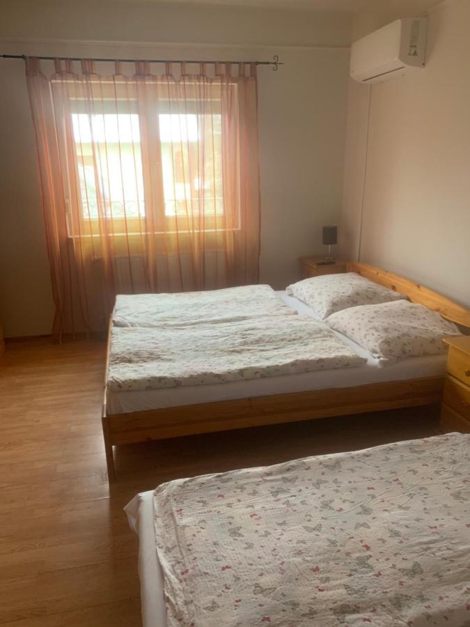 Gabor Aron Apartment Hajdúszoboszló Eksteriør bilde