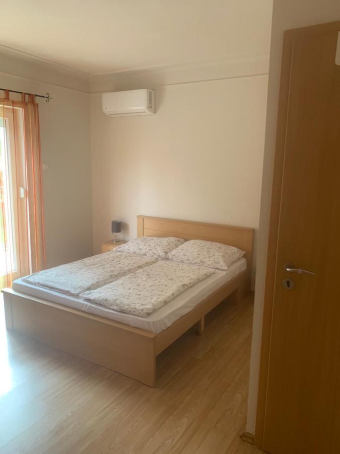 Gabor Aron Apartment Hajdúszoboszló Eksteriør bilde