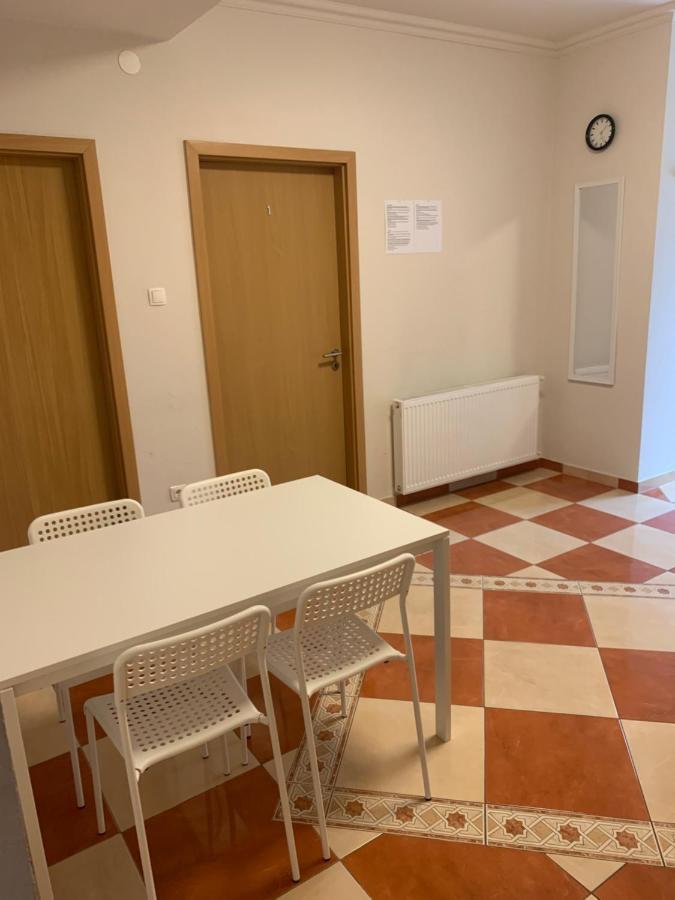 Gabor Aron Apartment Hajdúszoboszló Eksteriør bilde